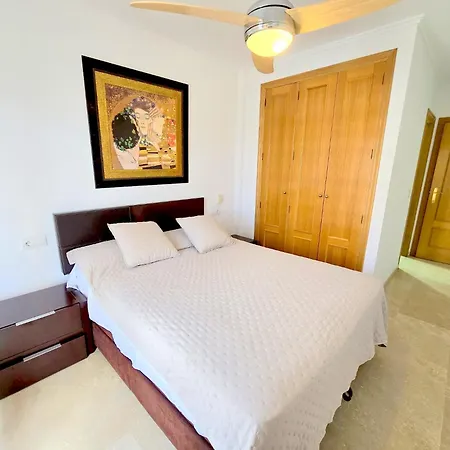 Eden Rioja Salinas Apartment *